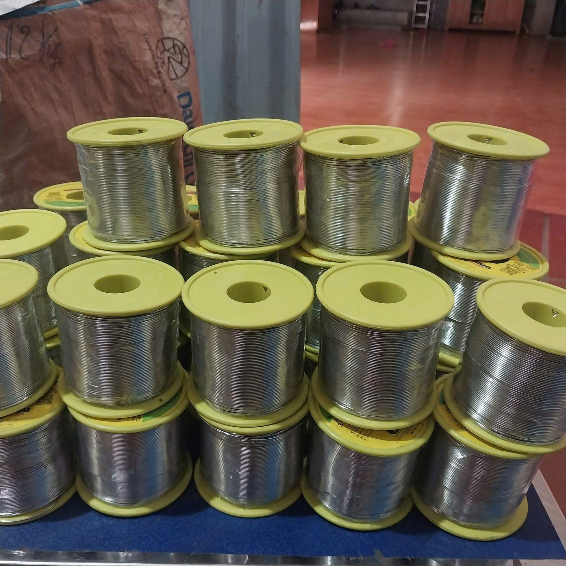 thiếc cuộn phế liệu chúng tôi đang thu mua số lượng lớn