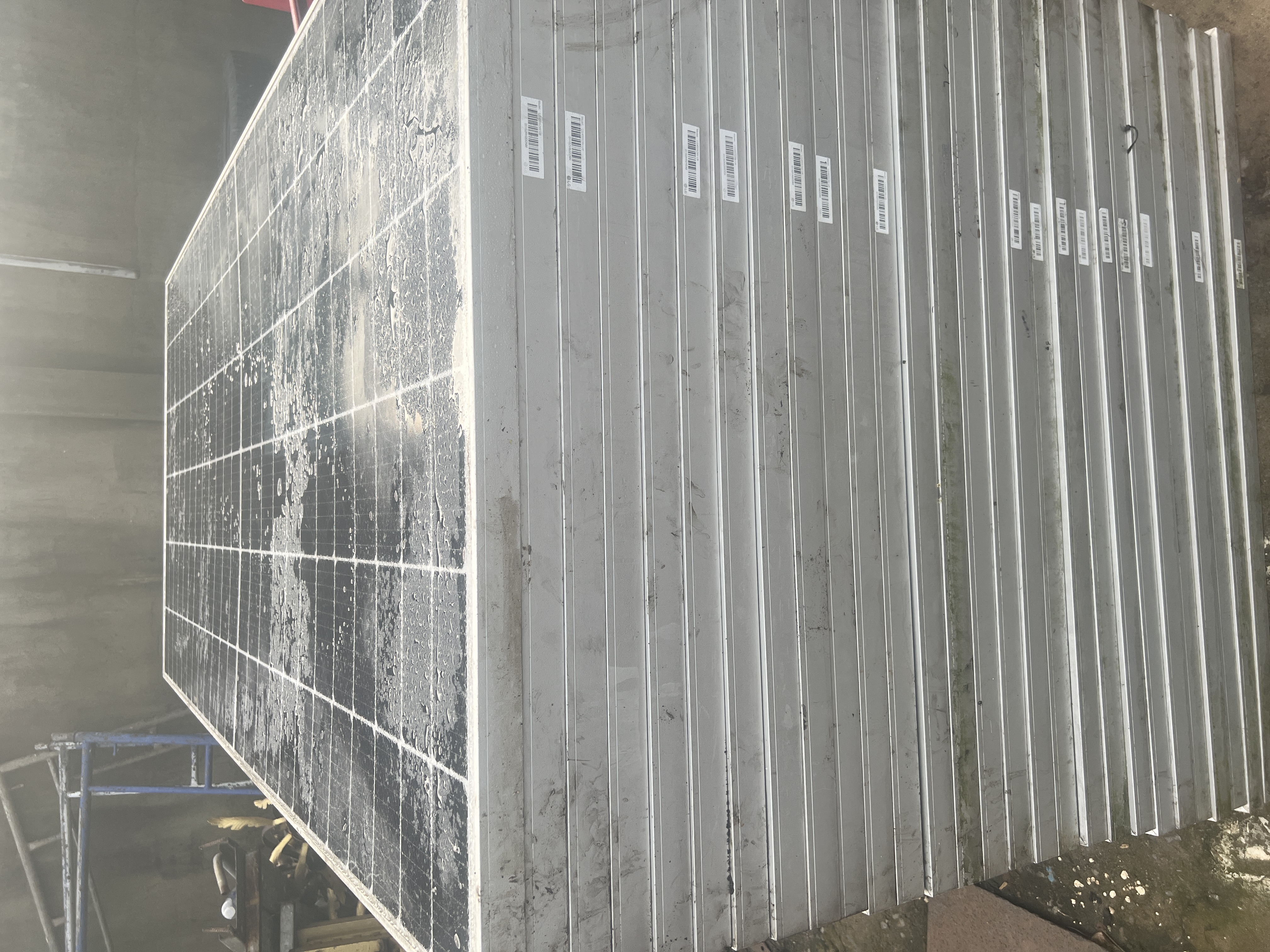 thu mua tấm pin năng lượng mặt trời vỡ kính giá cao tại tphcm