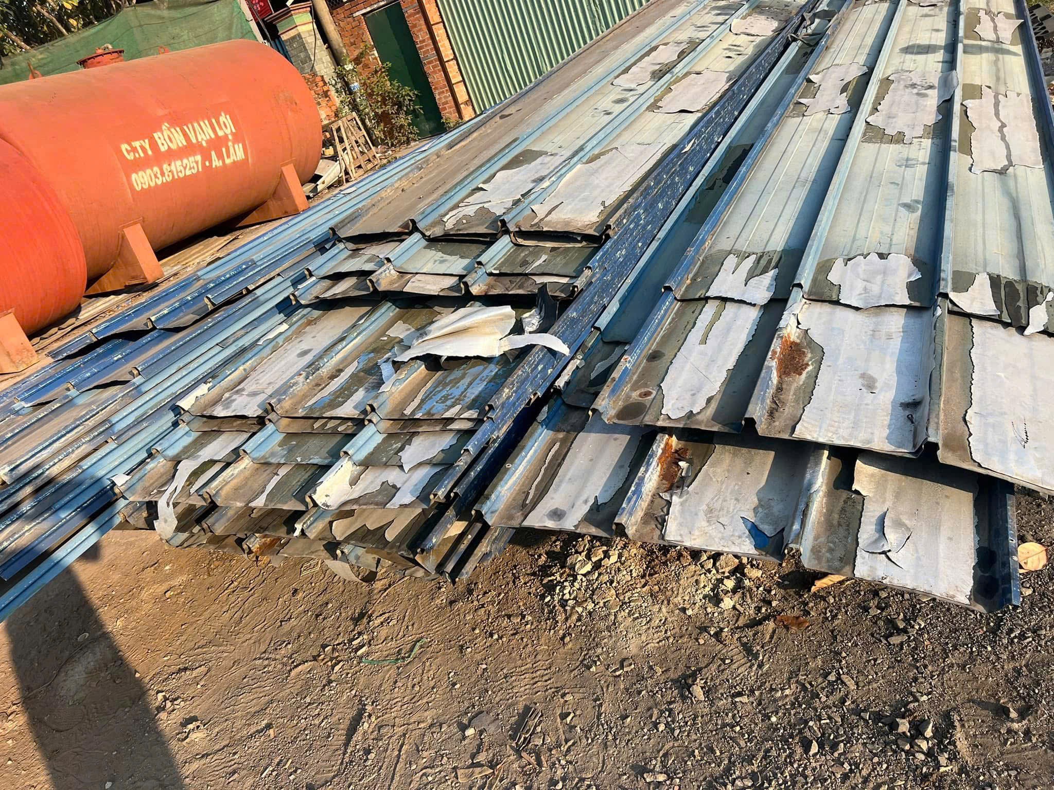 thu mua tôn cũ và tôn mạ kẽm giá cao trên toàn quốc