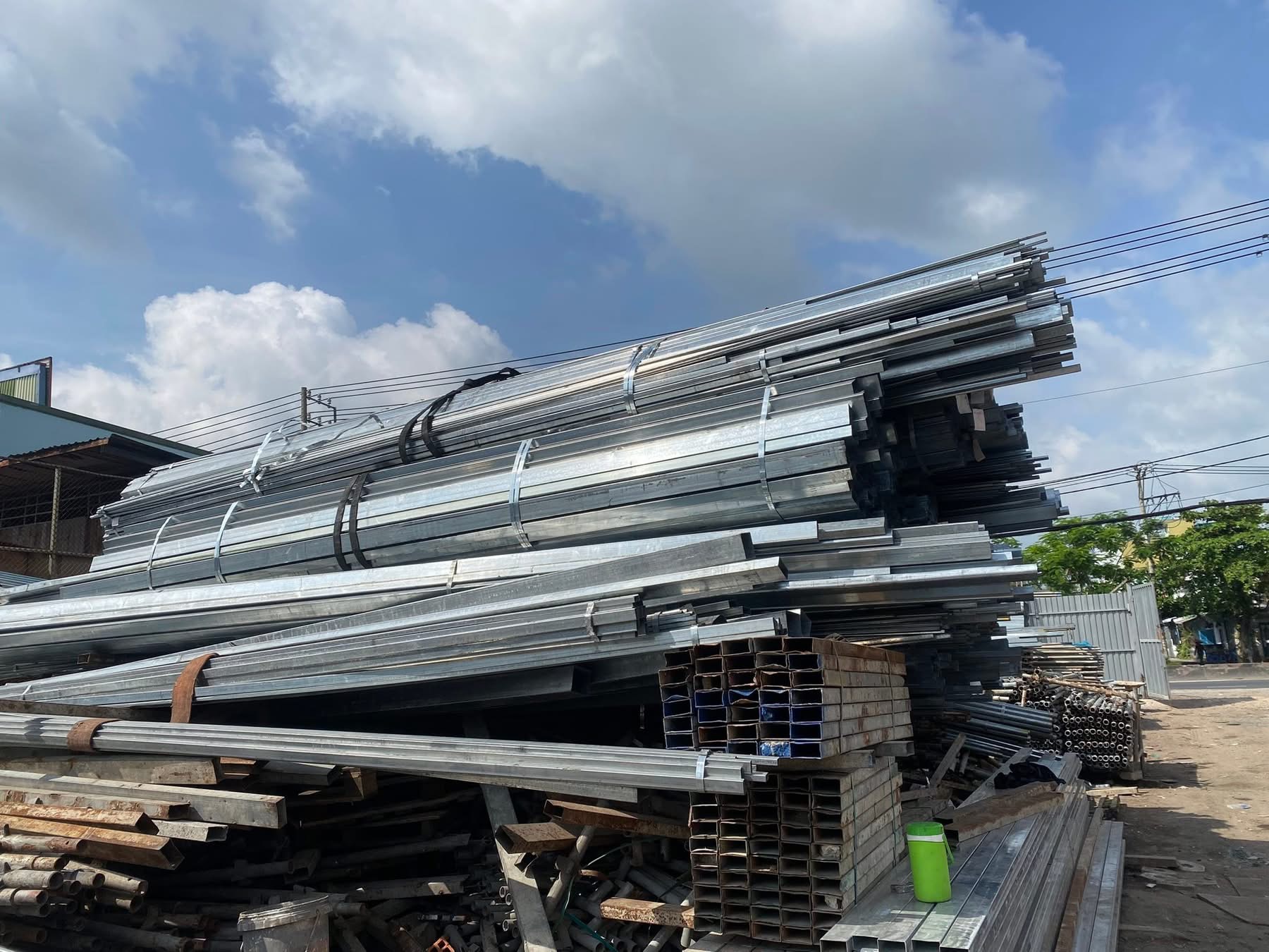 phế liệu các loại tồn kho tại hóc môn được chúng tôi mua giá cao